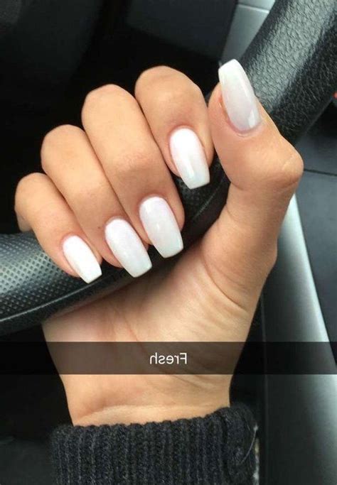 white acrylic nails short